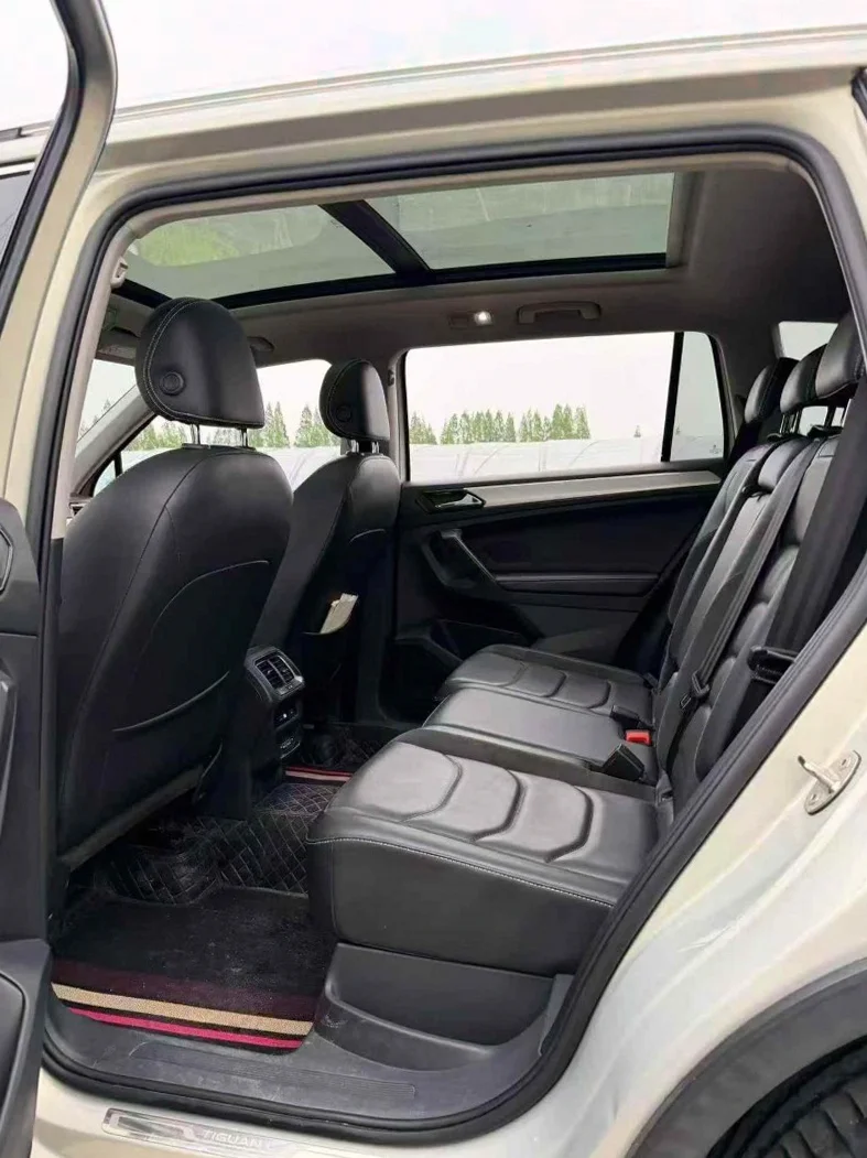 大众途观 后面外观二