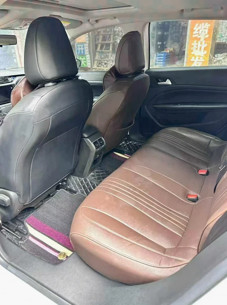 东风标致 后面外观二