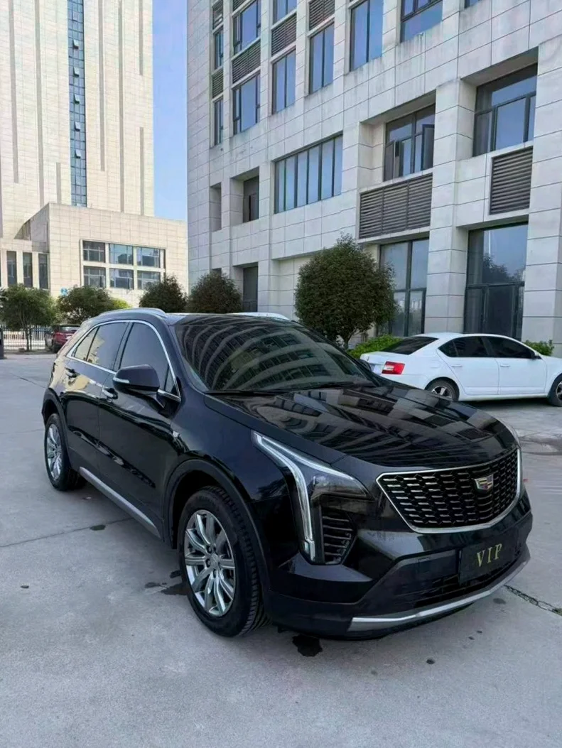 凯迪拉克XT4 正面外观二