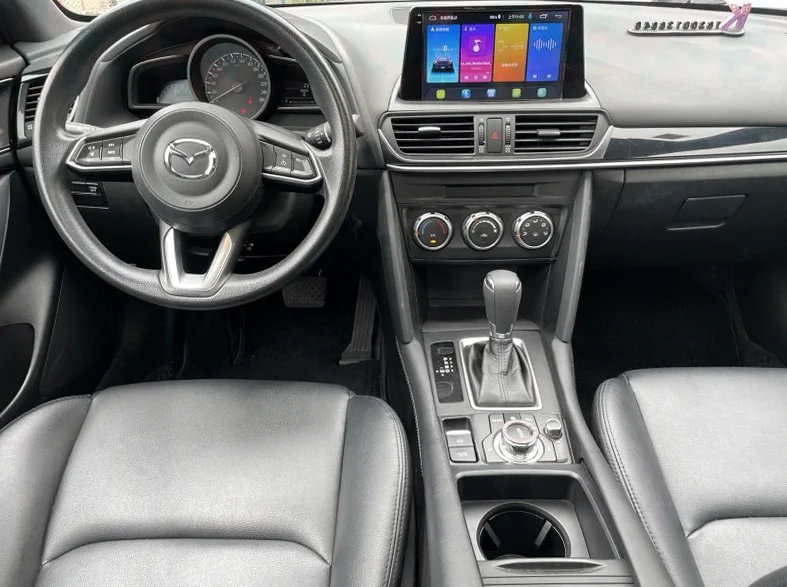 马自达CX-4 内饰前排