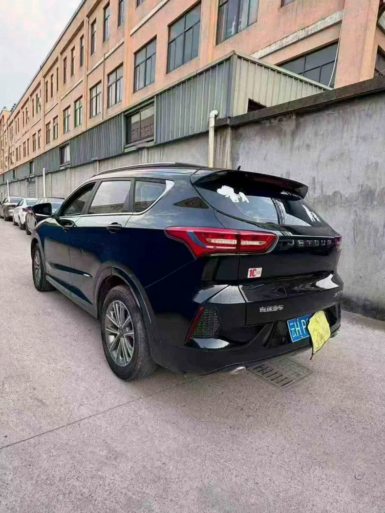 奇瑞捷途 内饰后排