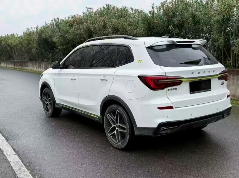 荣威RX5 内饰前排