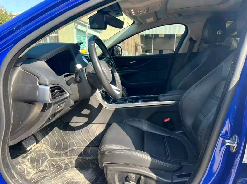 捷豹XEL 后面外观三