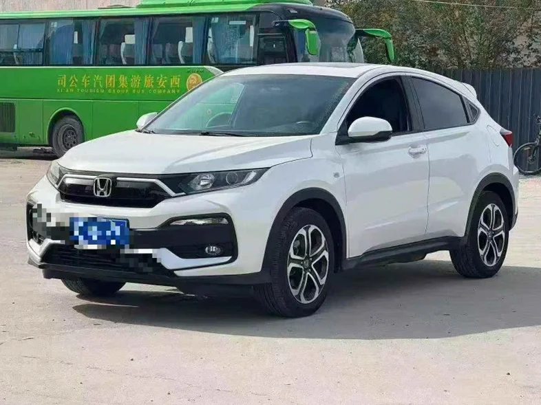 本田XRV 正面外观二