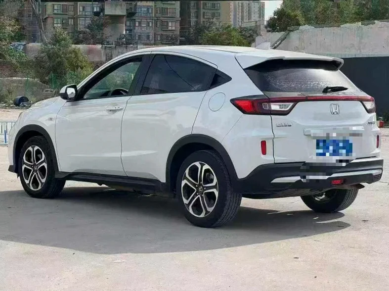 本田XRV 后面外观二