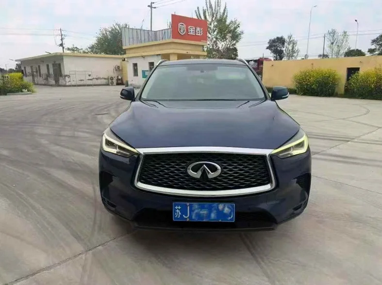 21年英菲尼迪QX50 2.0T两驱时尚版