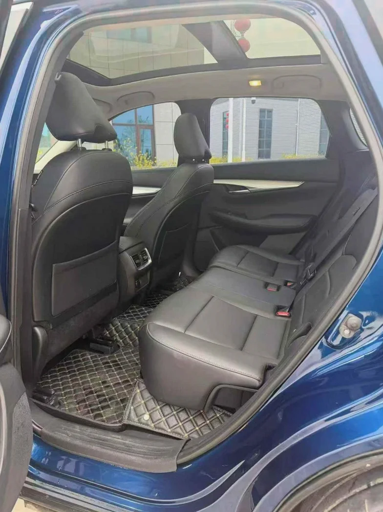 英菲尼迪QX50 后面外观一