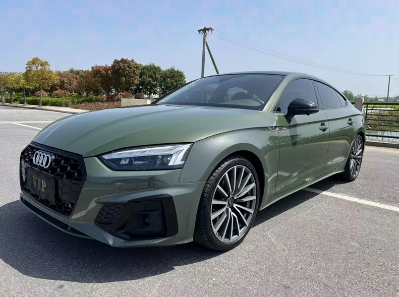 奥迪A5 正面外观三