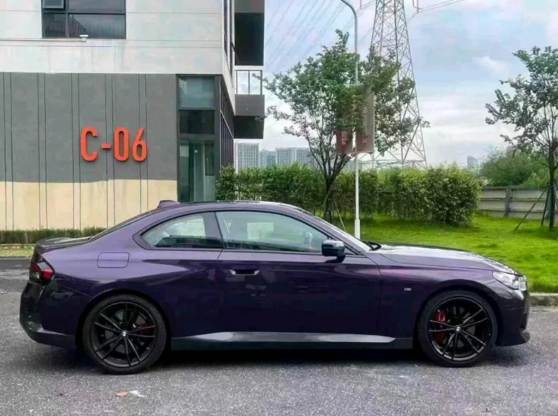 宝马2系 后面外观一