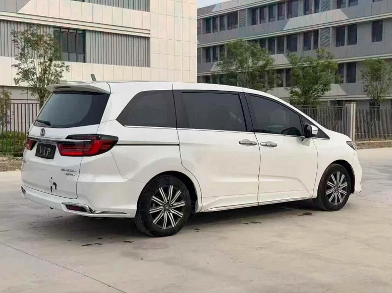 本田奥德赛 内饰前排