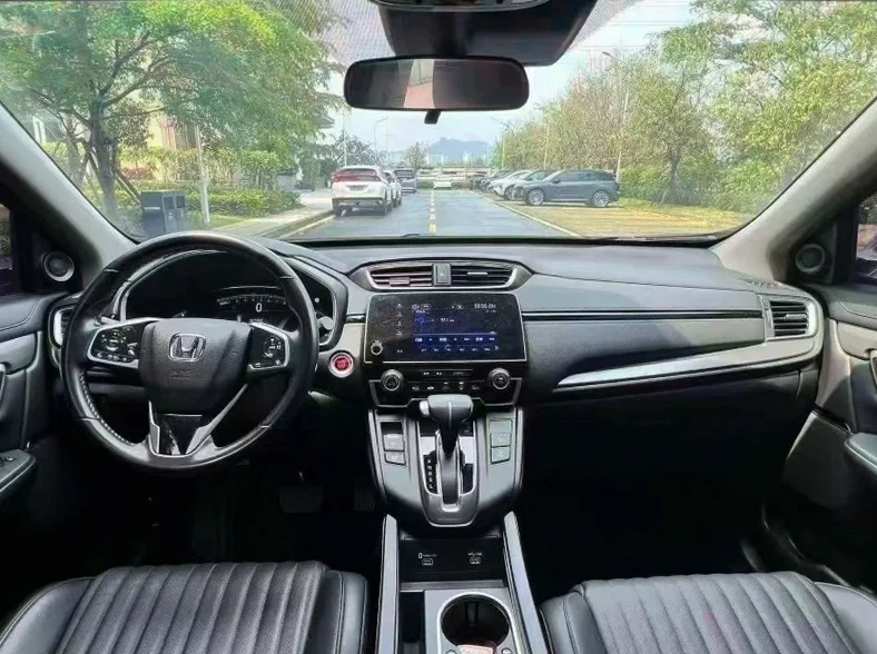 本田皓影 后面外观一