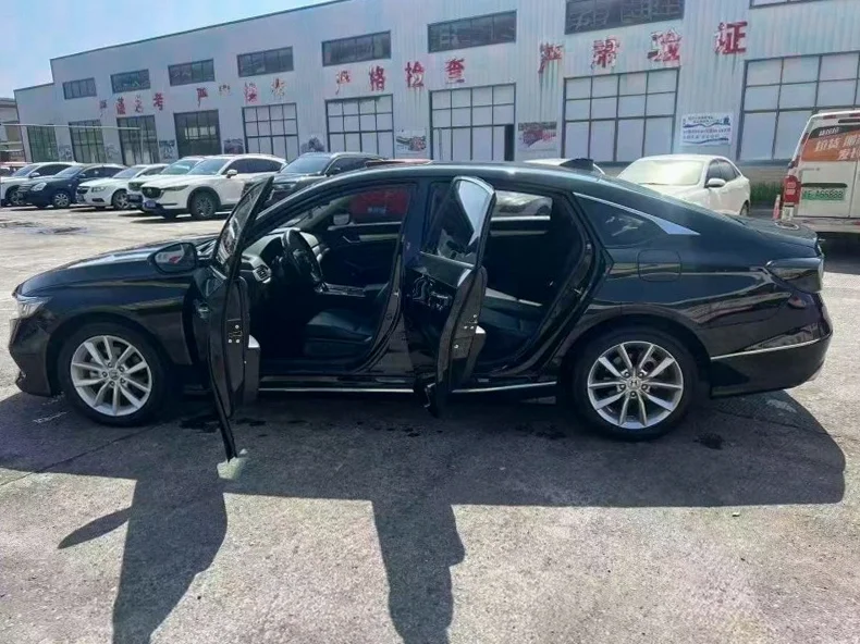 本田雅阁 后面外观三