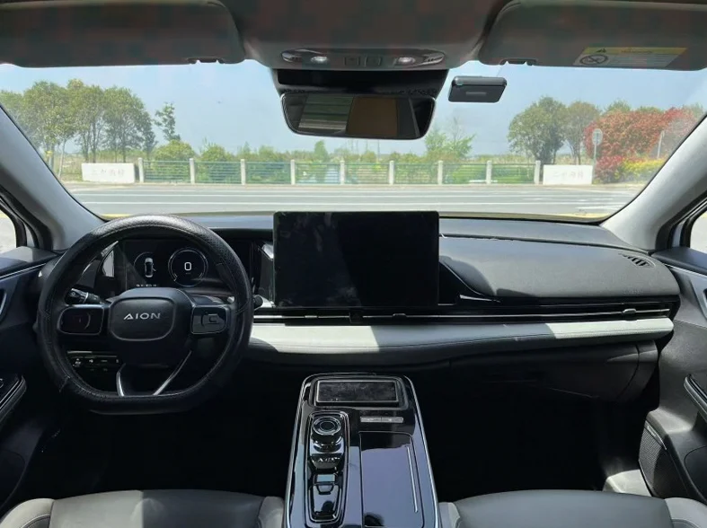 传祺埃安S 后面外观三