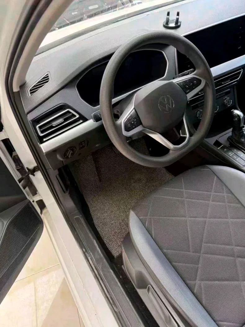 大众朗逸 后面外观二