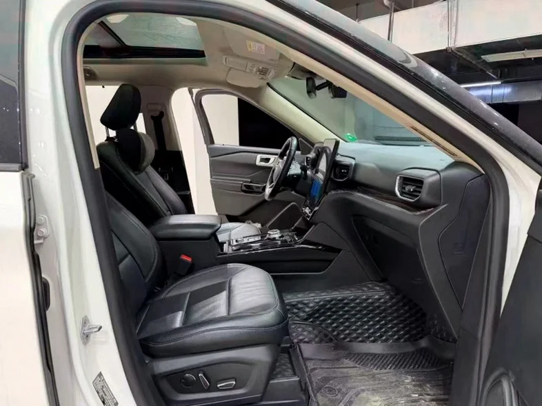 福特探险者 后面外观三