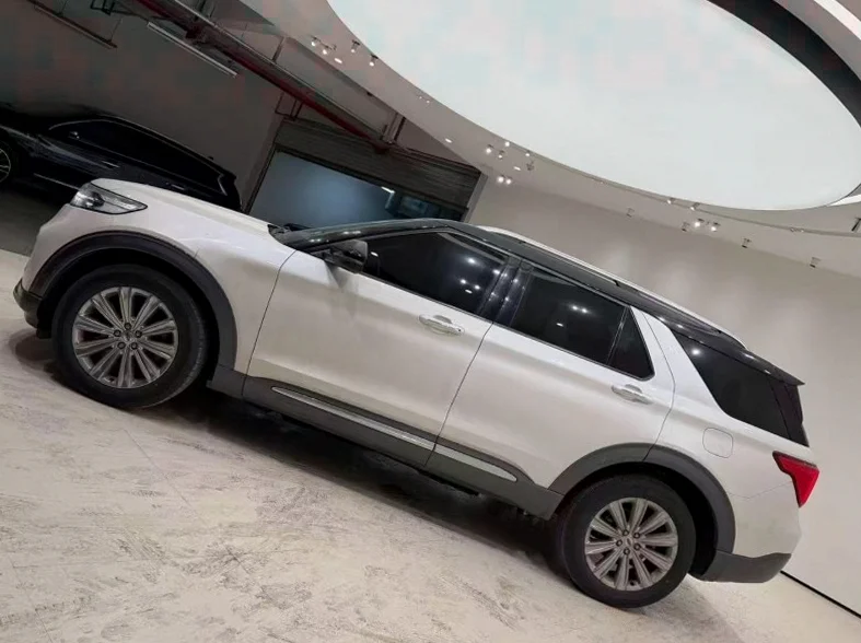 福特探险者 正面外观三