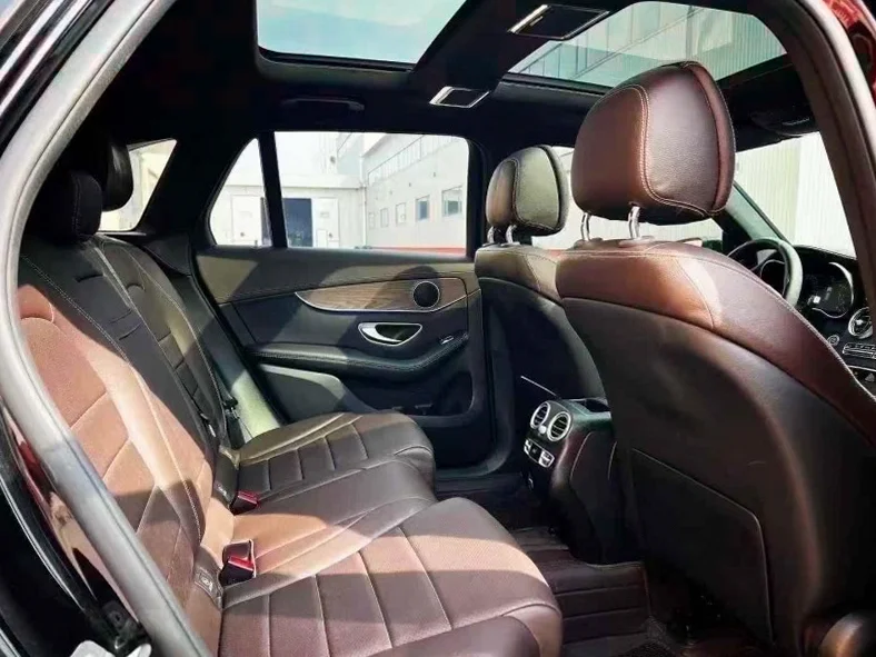 奔驰GLC 后面外观三