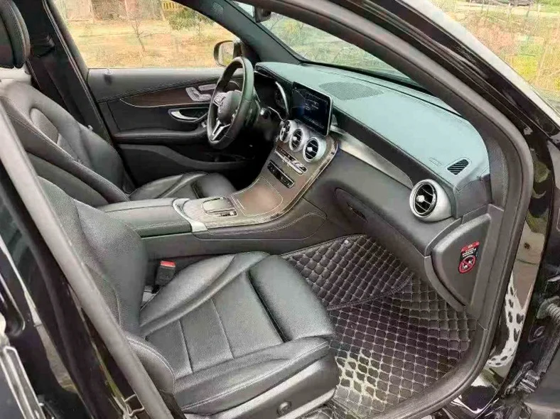 奔驰GLC 后面外观三