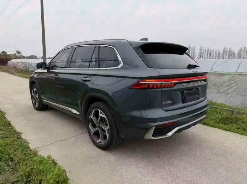 吉利星越 内饰前排