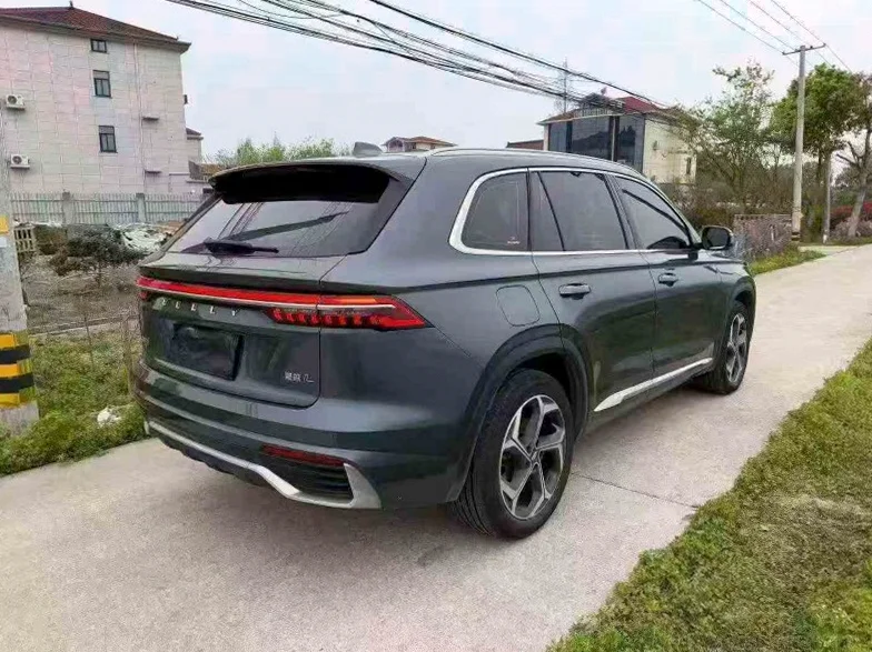 吉利星越 驾驶室