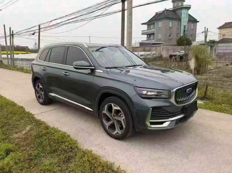 吉利星越 正面外观三