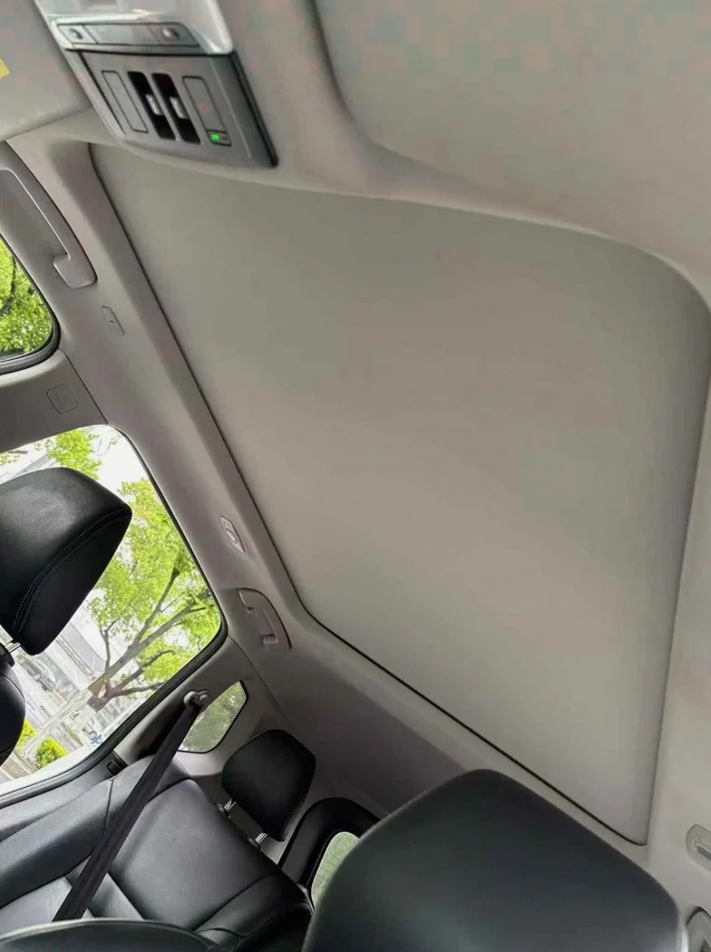 日产奇骏 内饰后排