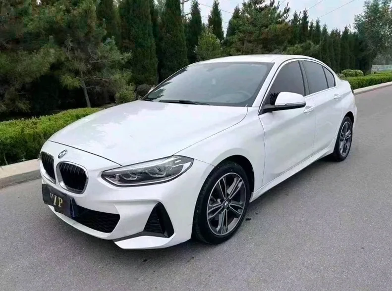 宝马1系 正面外观三