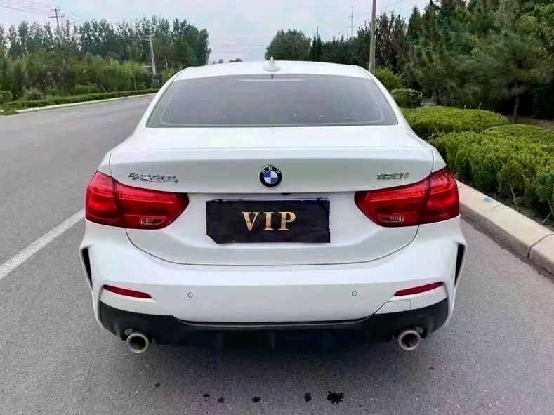 宝马1系 后面外观一