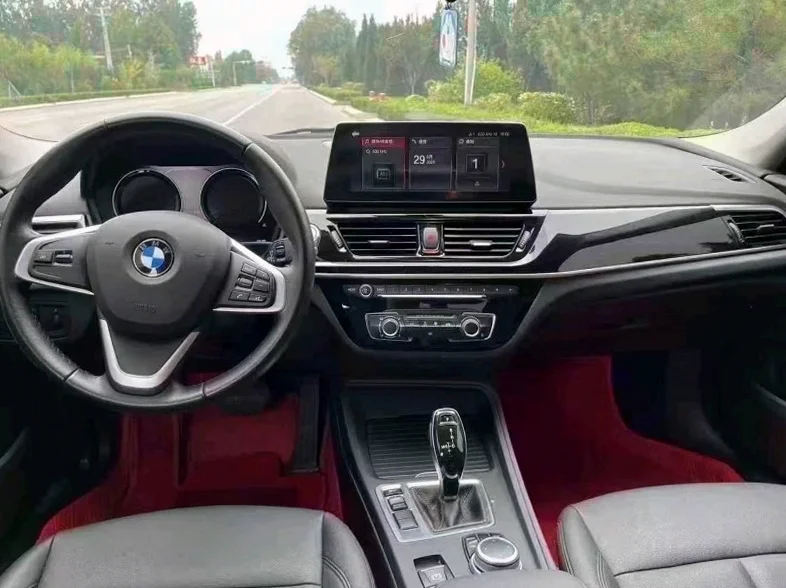 宝马1系 驾驶室