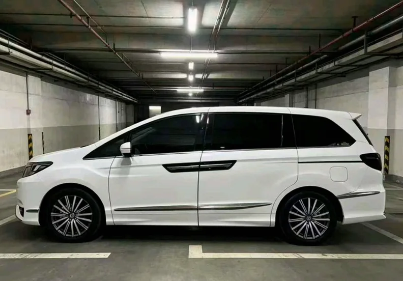 本田艾力绅 内饰后排