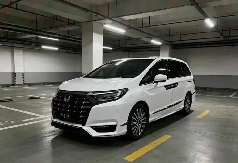 本田艾力绅 正面外观三