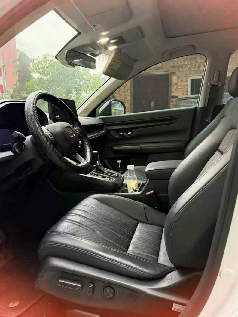 本田皓影 后面外观一