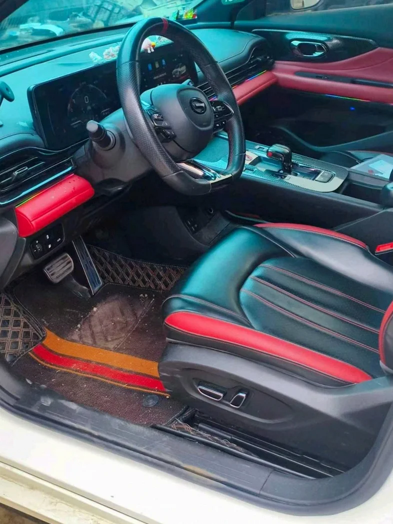 传祺影豹 后面外观一