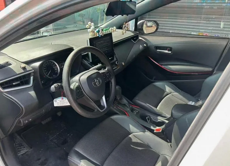 丰田雷凌 正面外观三