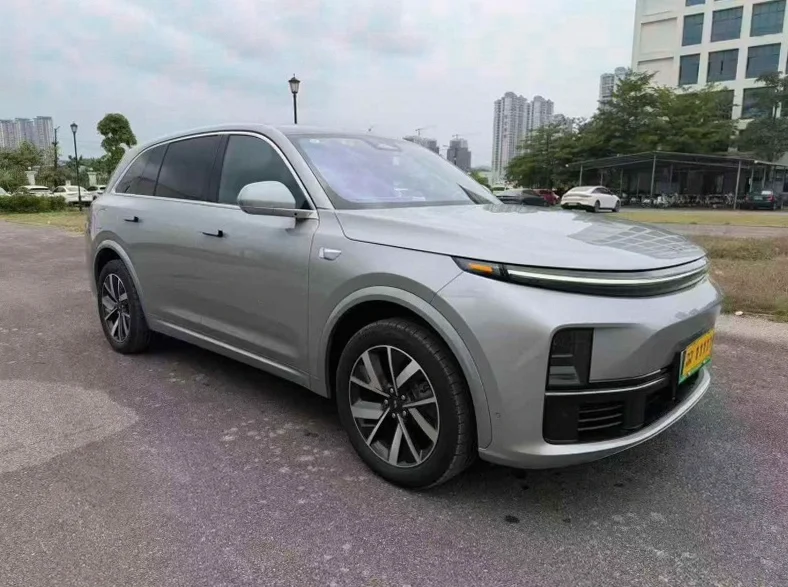 理想L7 正面外观二