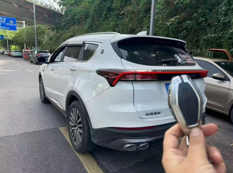 奇瑞捷途 内饰后排