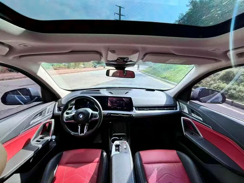 宝马IX 后面外观二