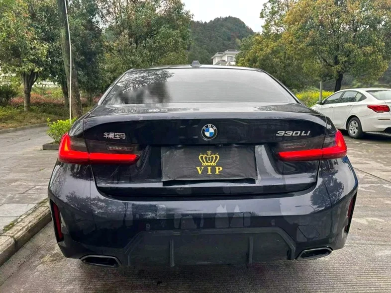 宝马3系 后面外观三