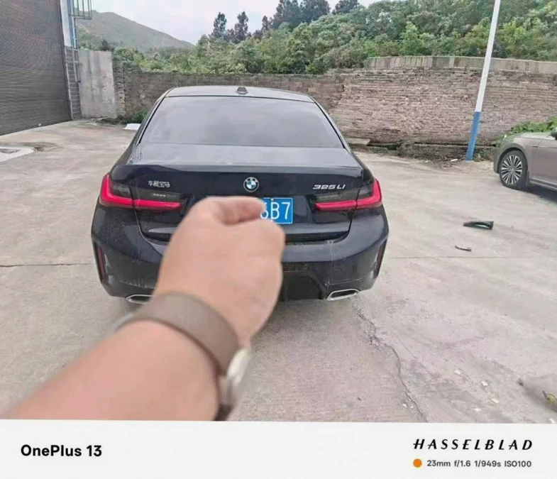 宝马3系 后面外观二