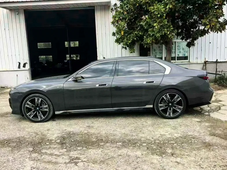 宝马7系 驾驶室