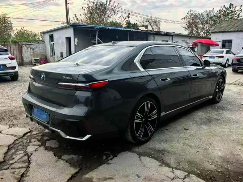 宝马7系 内饰后排