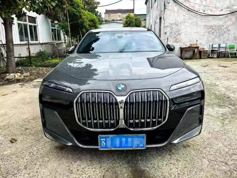 24年宝马740尊享