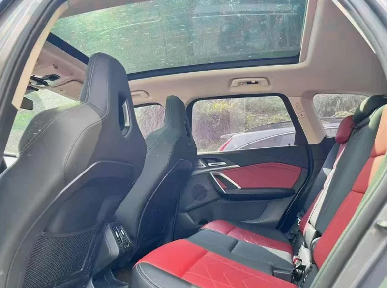 宝马IX 后面外观三