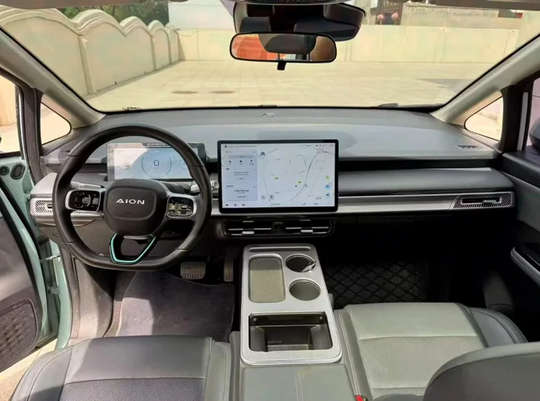 传祺埃安Y 后面外观一