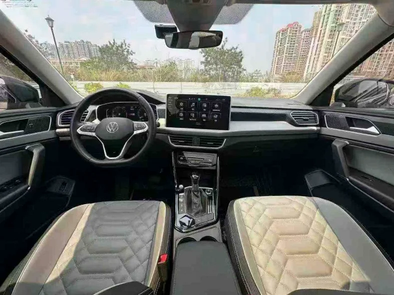 大众探岳 后面外观二