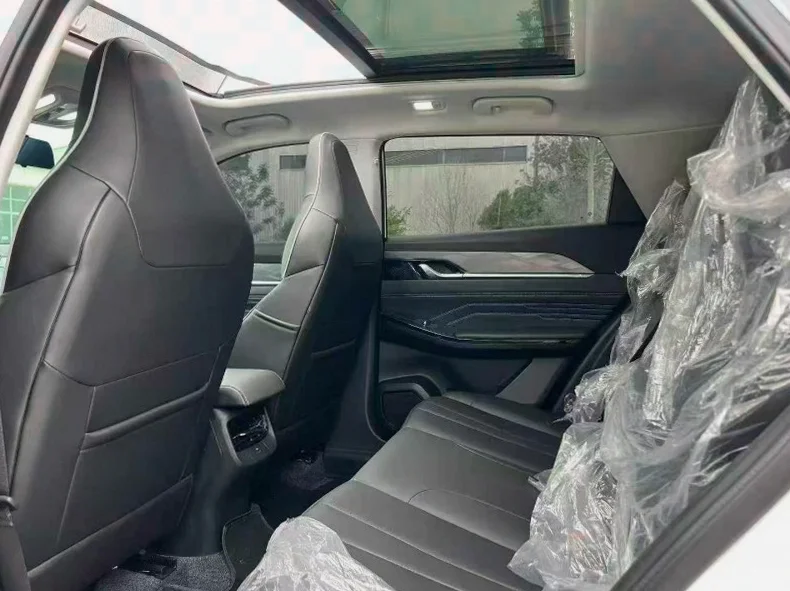 风神东风 后面外观二