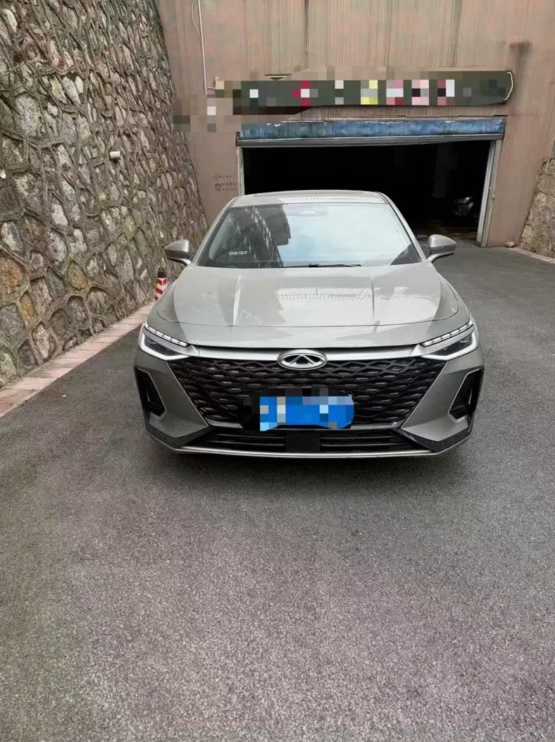 24年奇瑞艾瑞泽8 豪华版