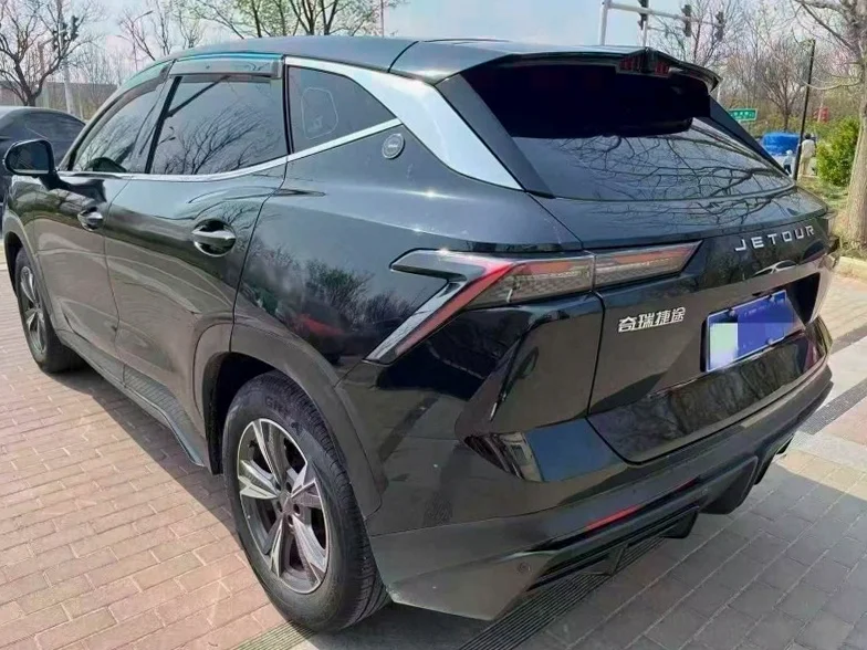 奇瑞捷途 内饰前排