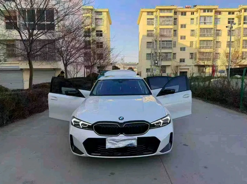 宝马3系 后面外观三