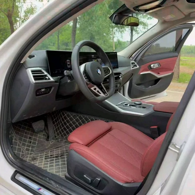 宝马3系 内饰后排